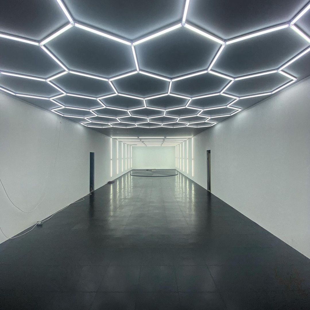 Venda quente hexagonal led luz - Home Gym In Garage avaliação e preço